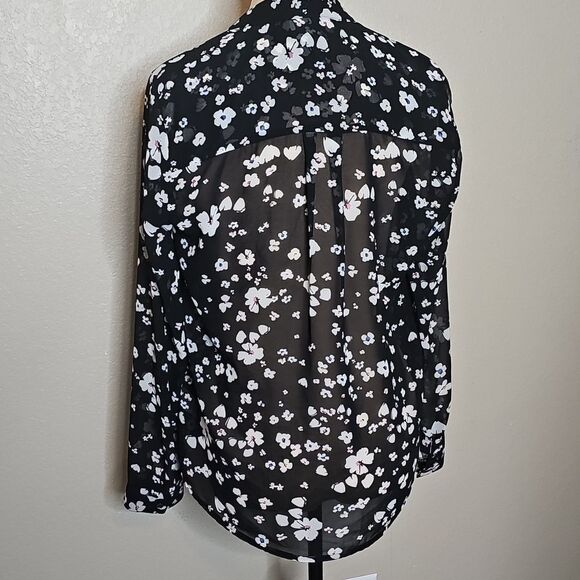 CAbi Delight Blouse 6079 Black and White Floral Sheer Chiffon Buttoned Blouse M - Picture 5 of 9